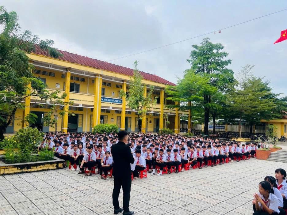 CHUYÊN ĐỀ: XÂY DỰNG TÌNH BẠN ĐẸP – PHÒNG CHỐNG BẠO LỰC HỌC ĐƯỜNG