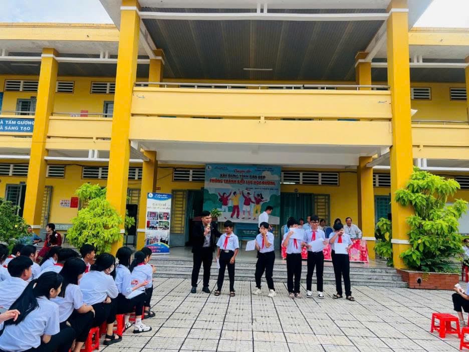 Hoạt động nhóm phòng chống bạo lực học đường